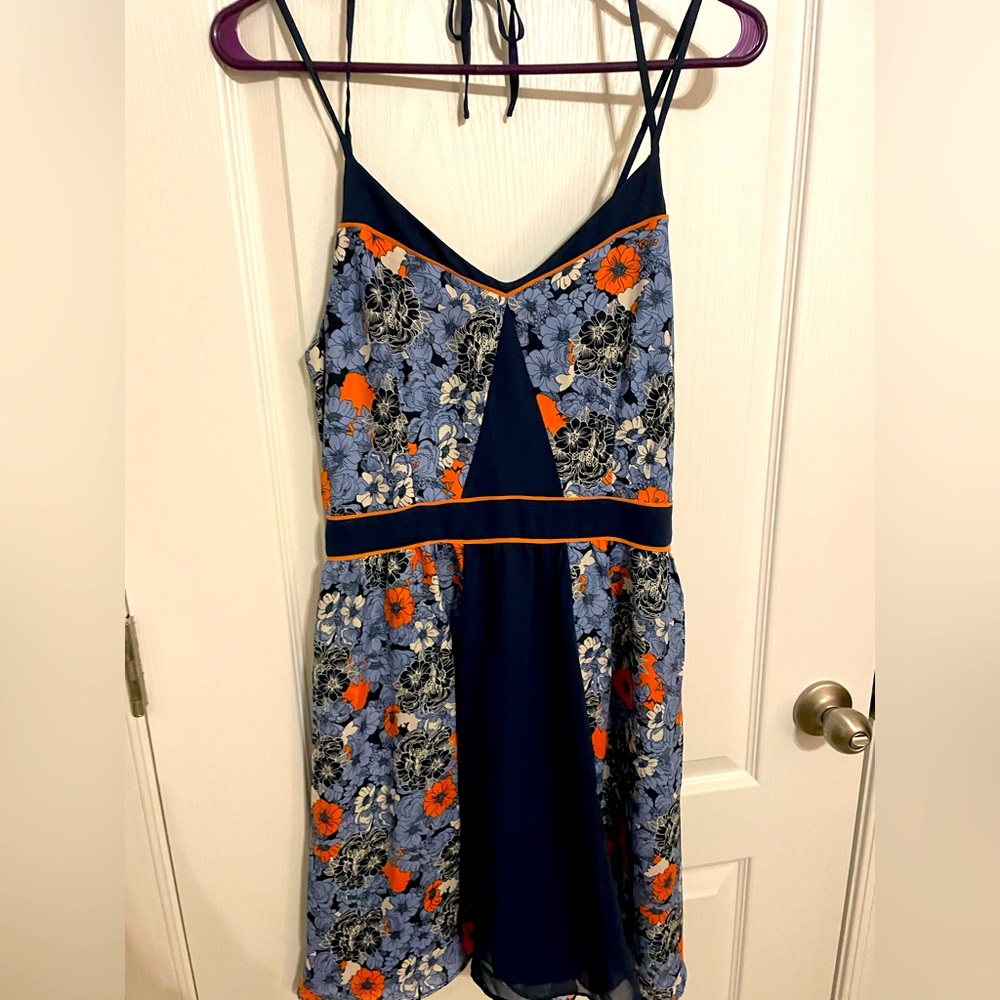 Lauren Conrad floral dress size 8